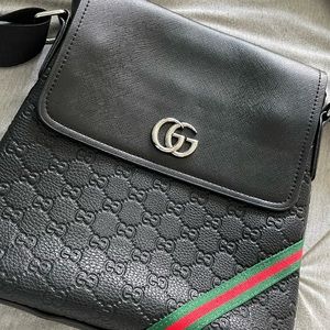 Copy!  Shoulder crossover purse